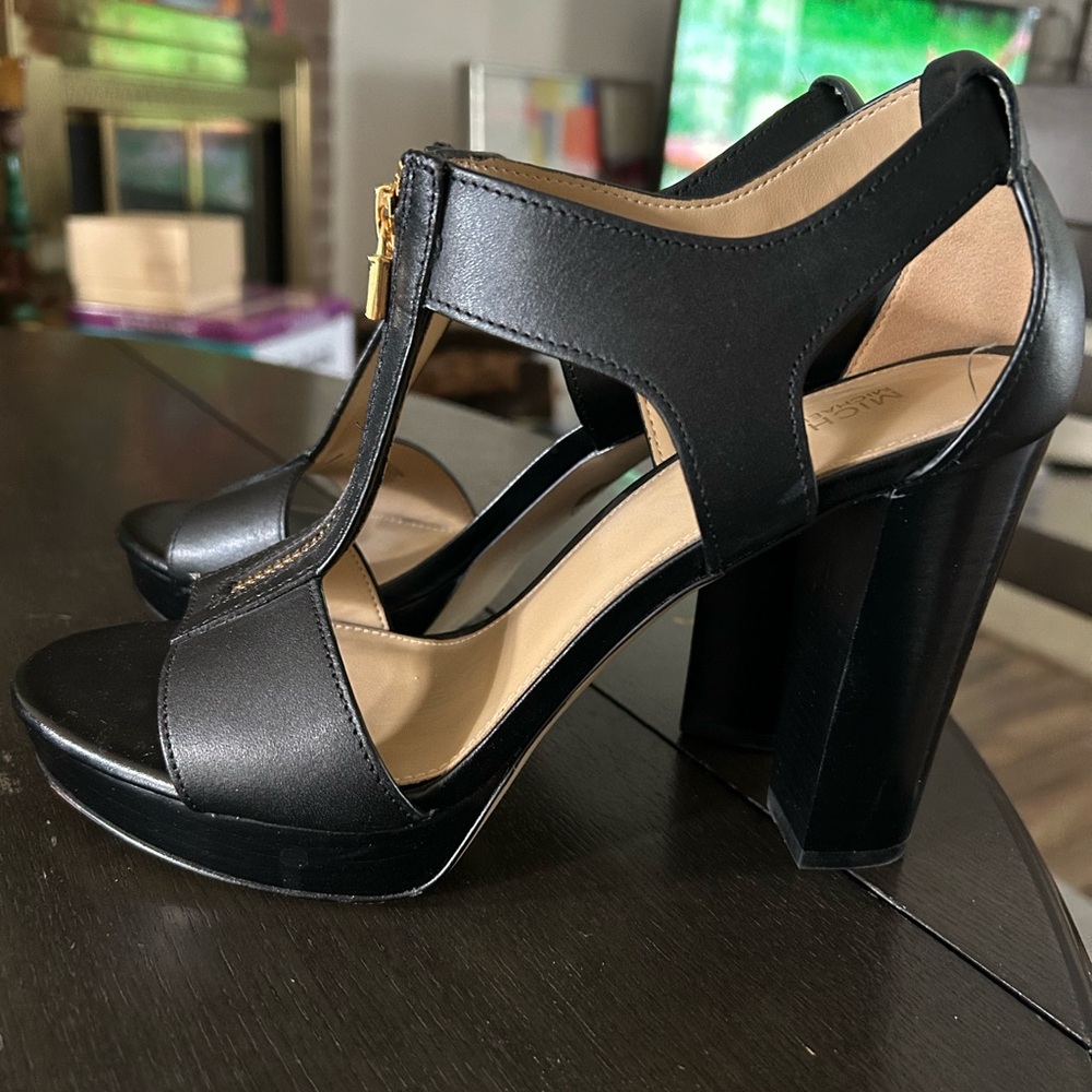 Michael Kors Black Women's Sandals - Picture 2 of 9